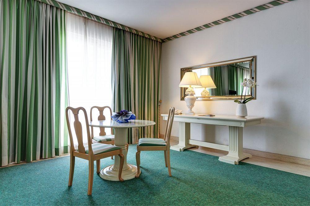 Aris Garden Hotel Casal Palocco Ngoại thất bức ảnh