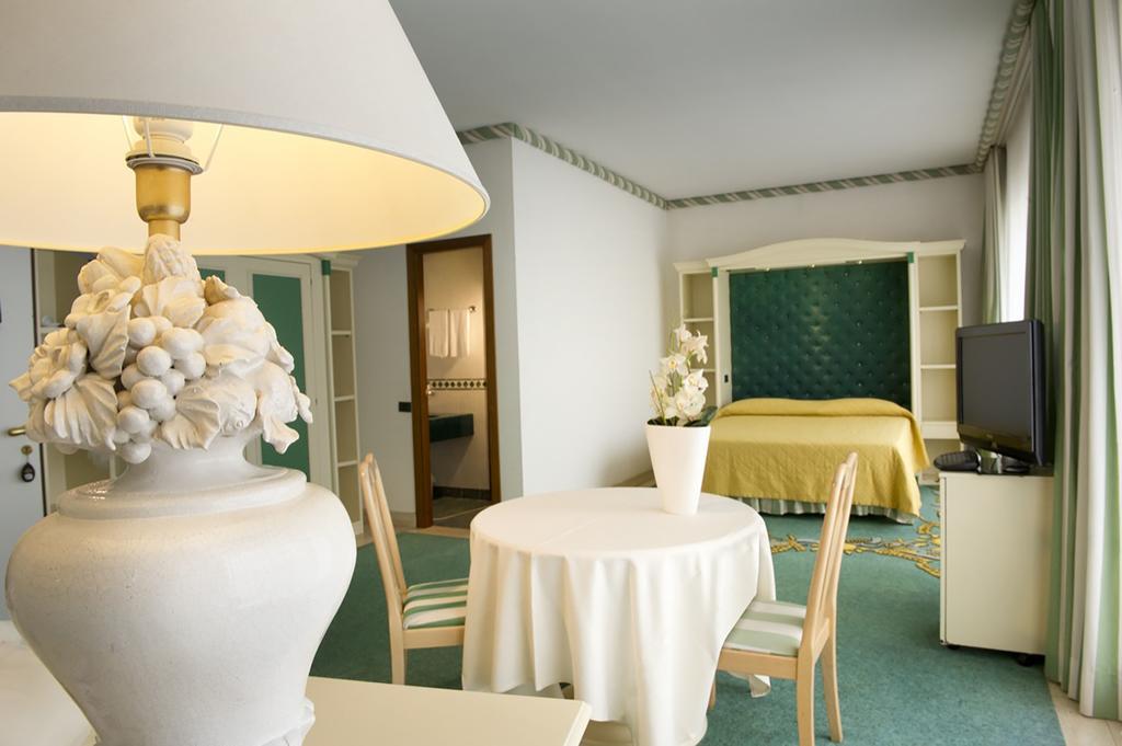 Aris Garden Hotel Casal Palocco Ngoại thất bức ảnh