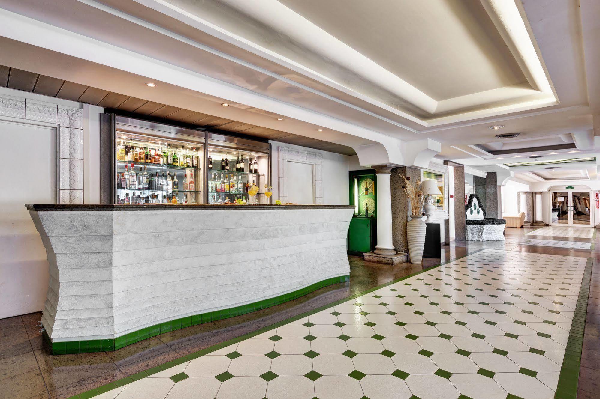 Aris Garden Hotel Casal Palocco Ngoại thất bức ảnh