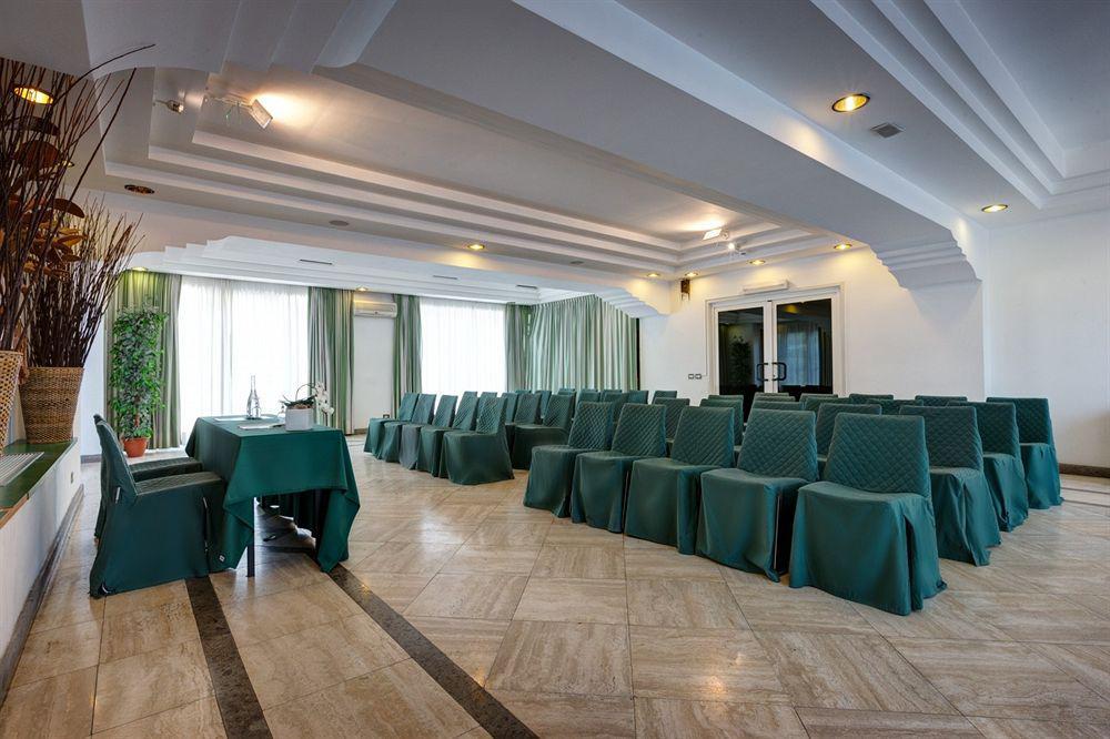 Aris Garden Hotel Casal Palocco Ngoại thất bức ảnh